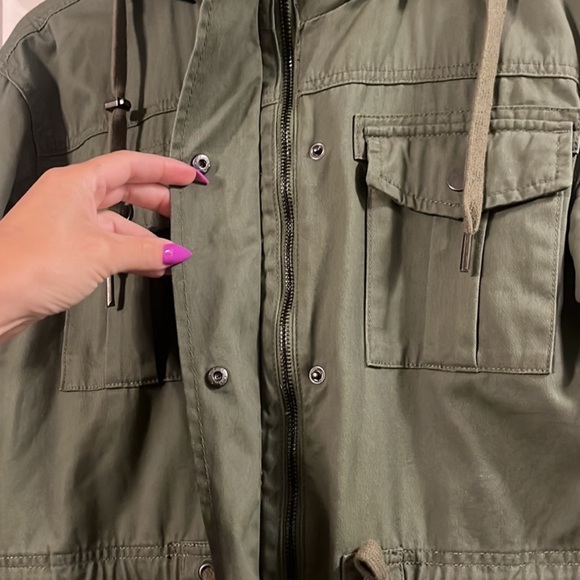 Ladies Jacket- worn a few times - Picture 2 of 5